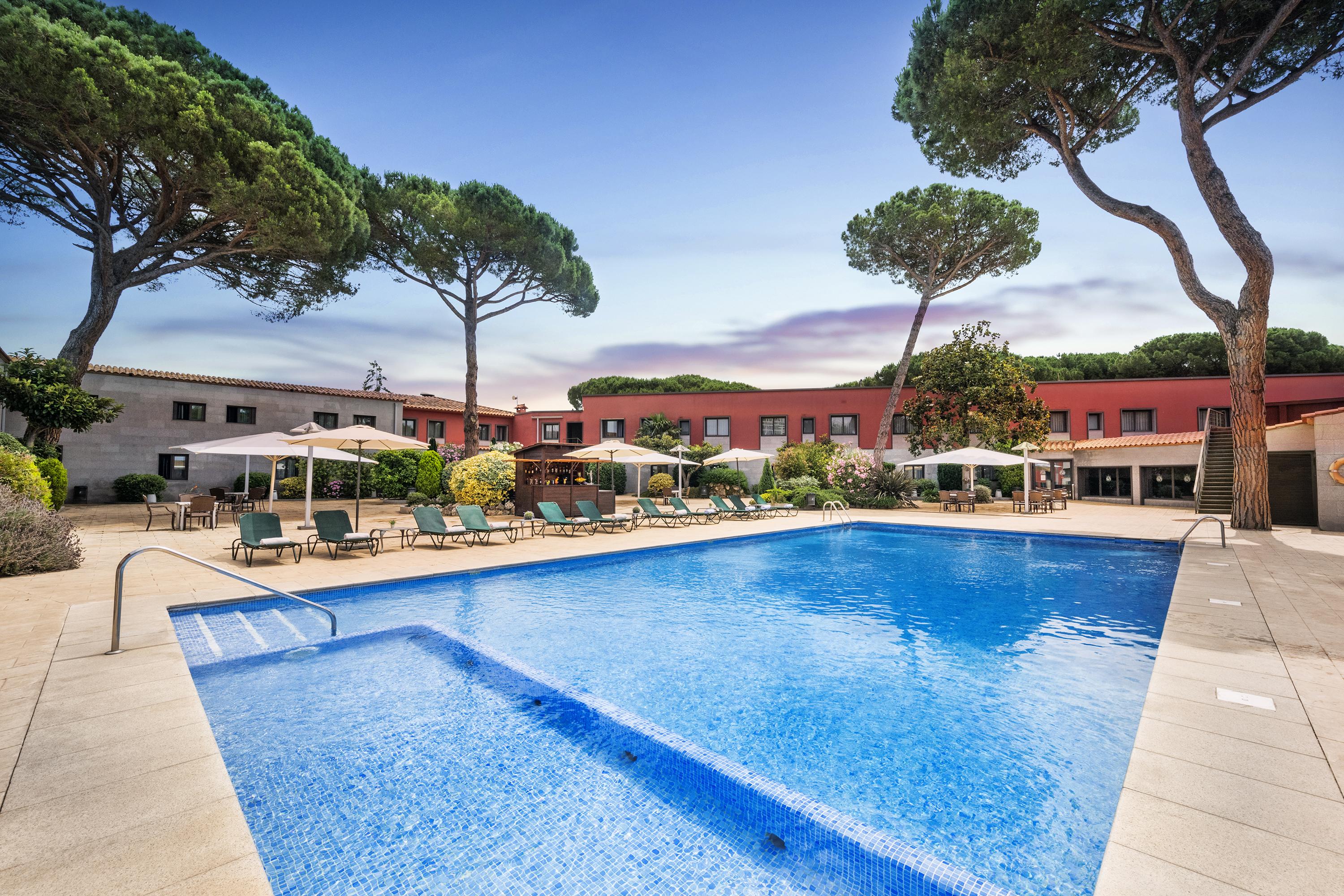 Salles Aeroport De Girona Hotel
