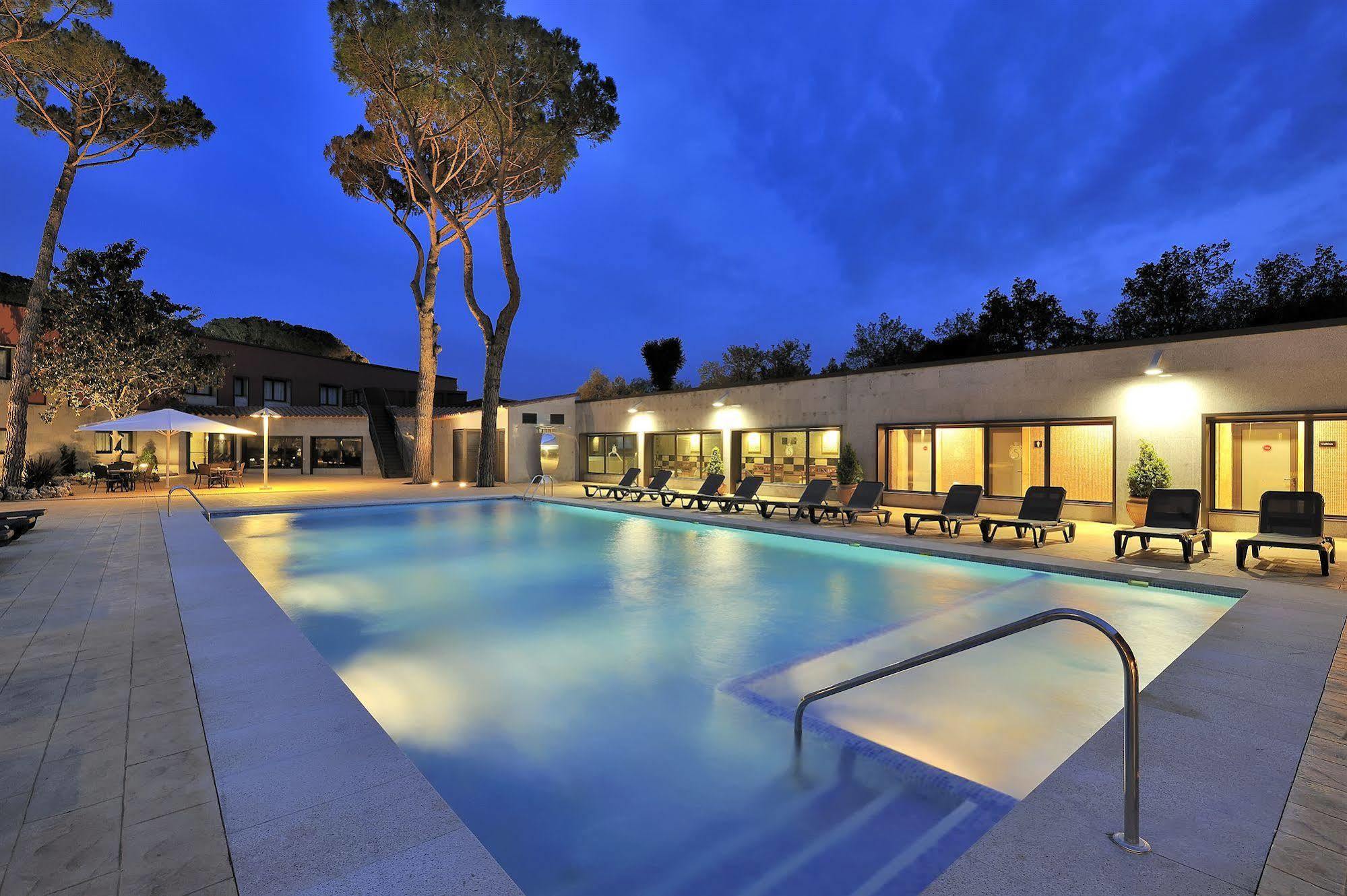 Salles Aeroport De Girona Hotel