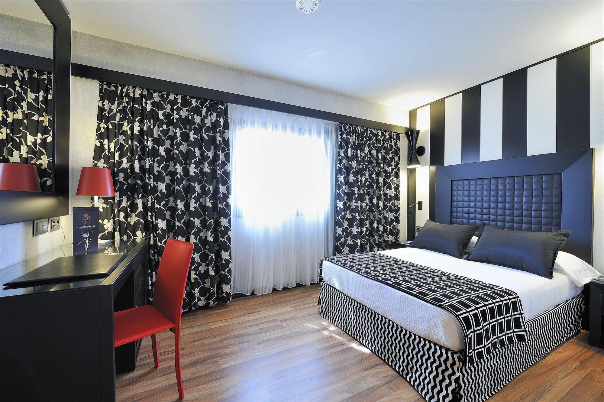 Salles Aeroport De Girona 4*