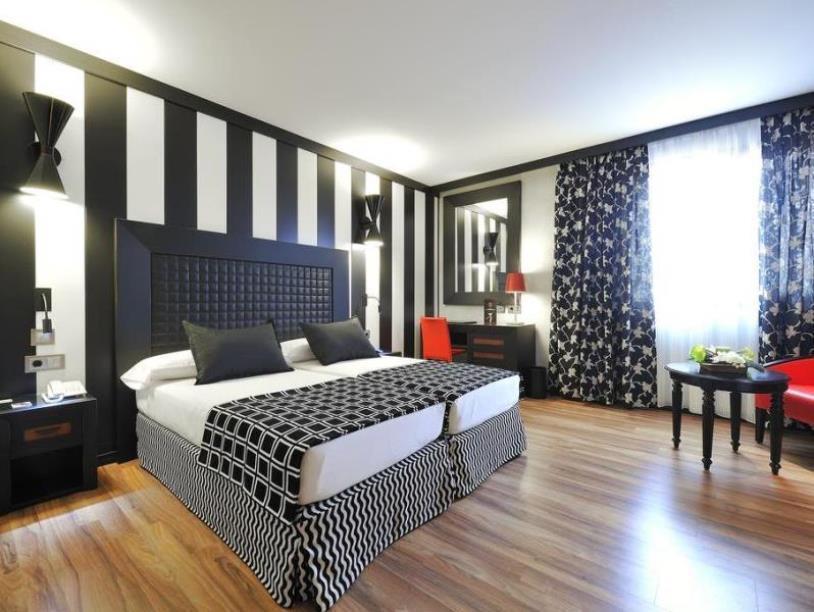Salles Aeroport De Girona 4*